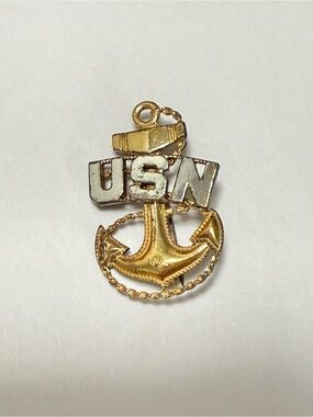 Vintage Sterling Silver US Navy Chief Petty Officer Cap Badge Pin Vanguard WWll